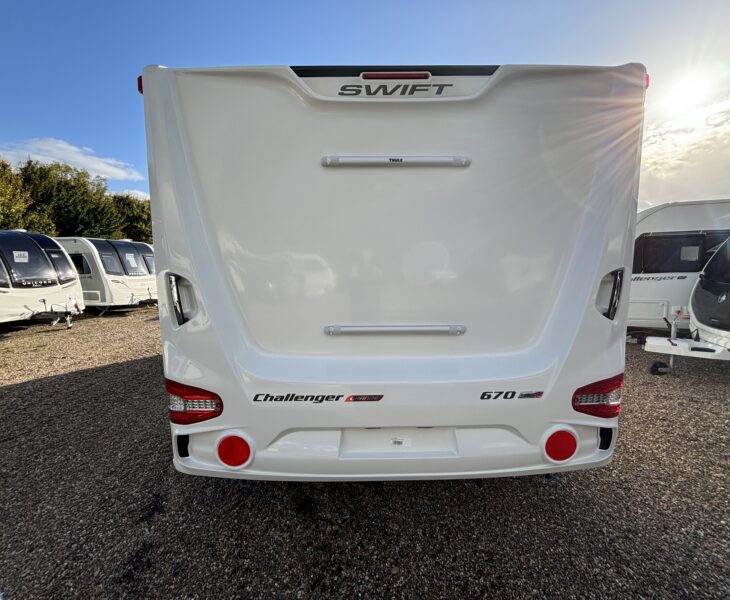 SWIFT CHALLENGER GRANDE 670 2025 REAR