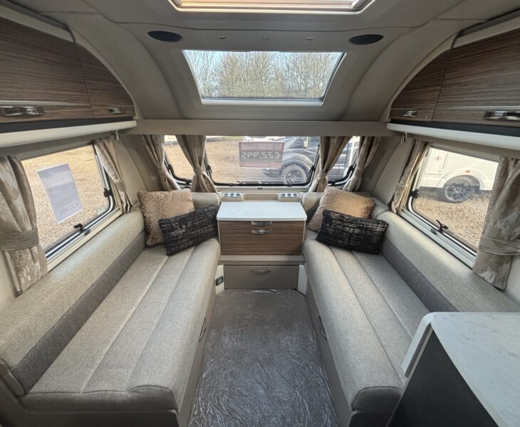 Swift Eccles X835 2020