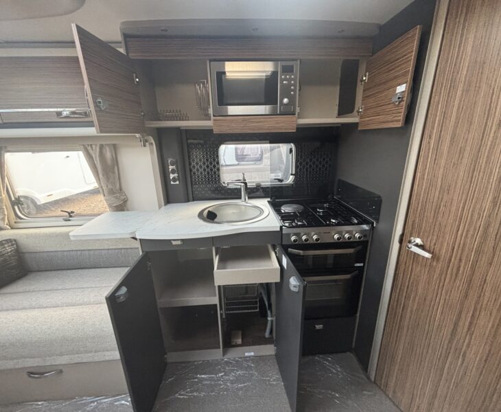 Swift Eccles X835 2020