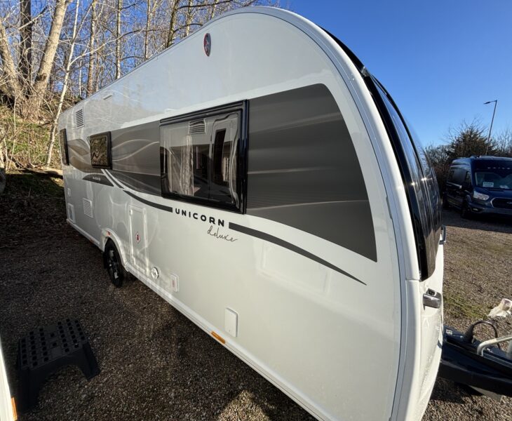 BAILEY UNICORN DELUXE MADRID 2025