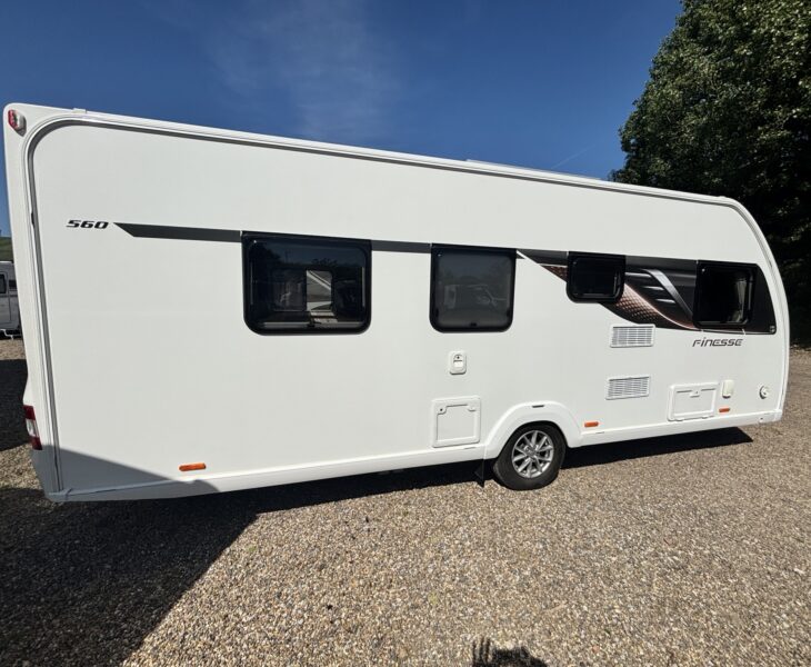 Swift Finesse 560 2021