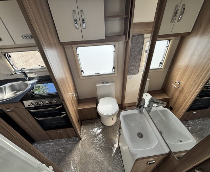 Swift Finesse 560 2021