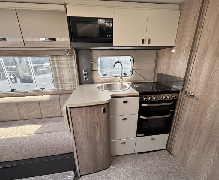 Swift Challenger 650 2025