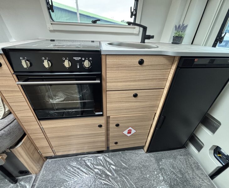 Bailey Endeavour B63 2025