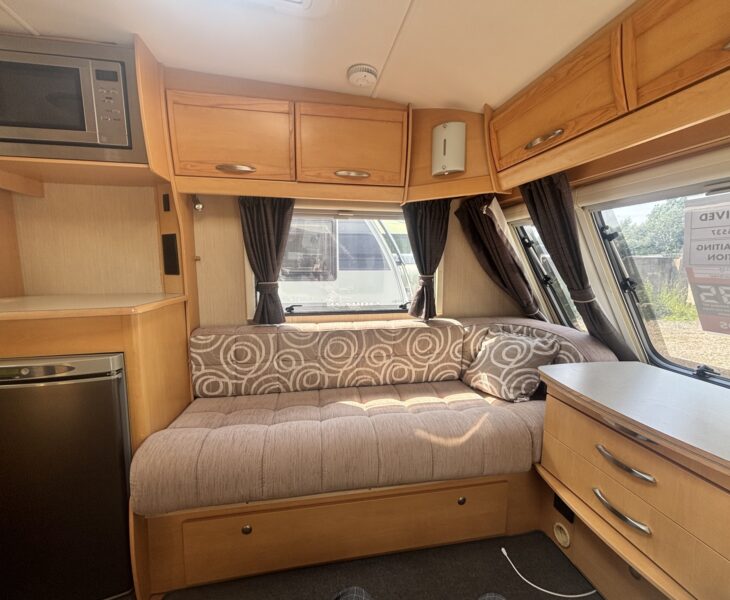 Elddis Avante 362 2010