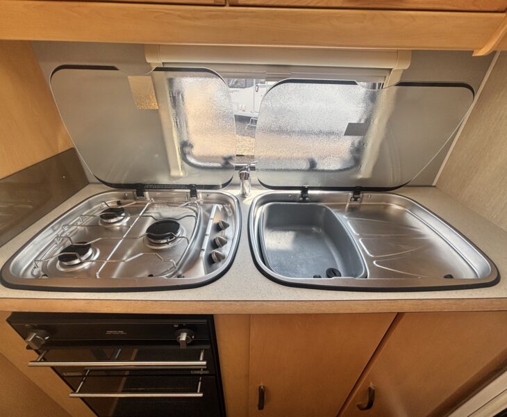 Elddis Avante 362 2010
