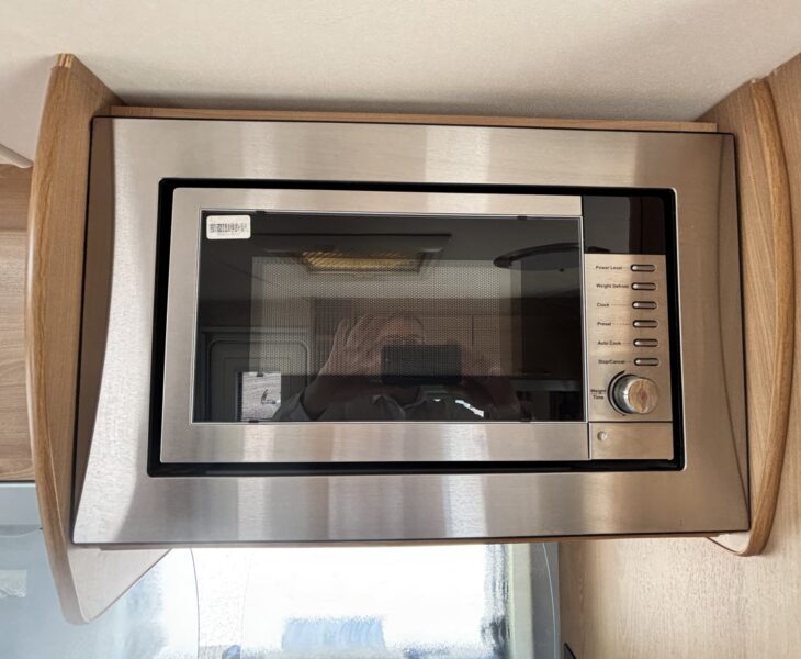 Elddis Avante Club 544 2008