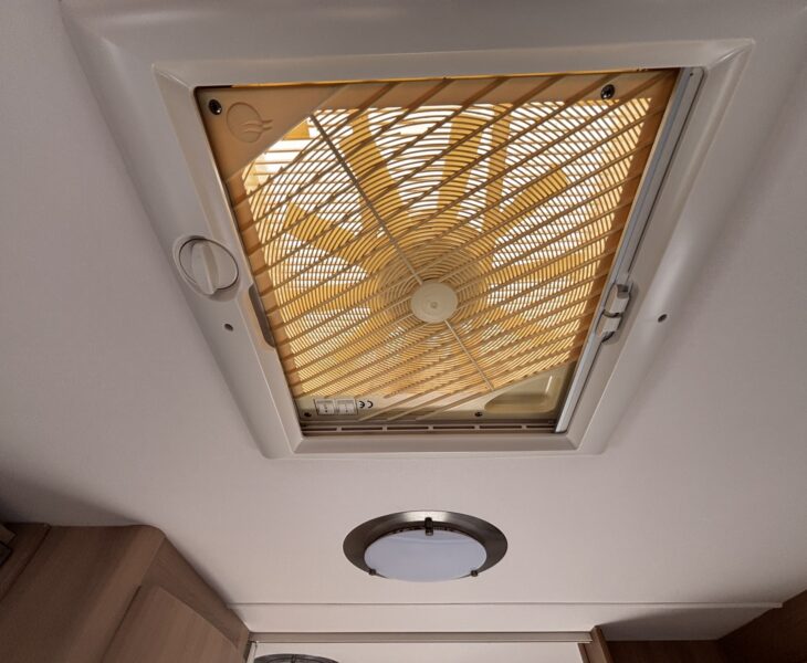 Elddis Avante Club 544 2008
