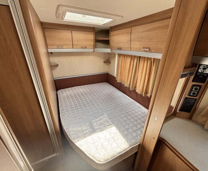 Elddis Avante Club 544 2008