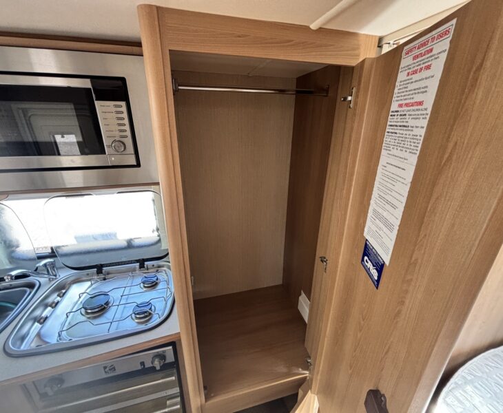 Elddis Avante Club 544 2008