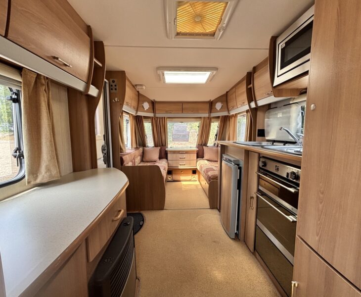 Elddis Avante Club 544 2008