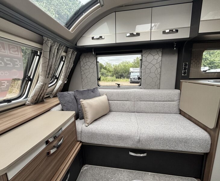 Swift Conqueror 565 2022