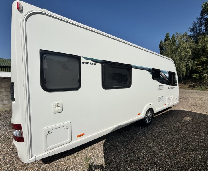 Swift Aventura SM4SB 2022