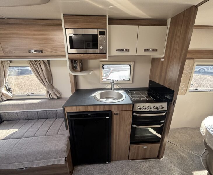Swift Aventura SM4SB 2022