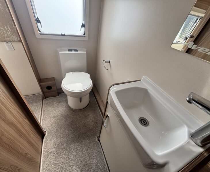 Swift Aventura SM4SB 2022
