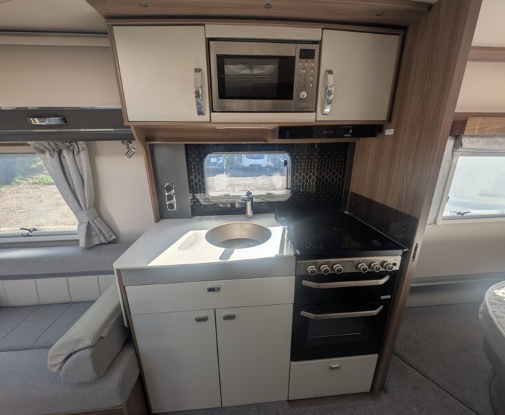 Bessacarr By Design 580 2021