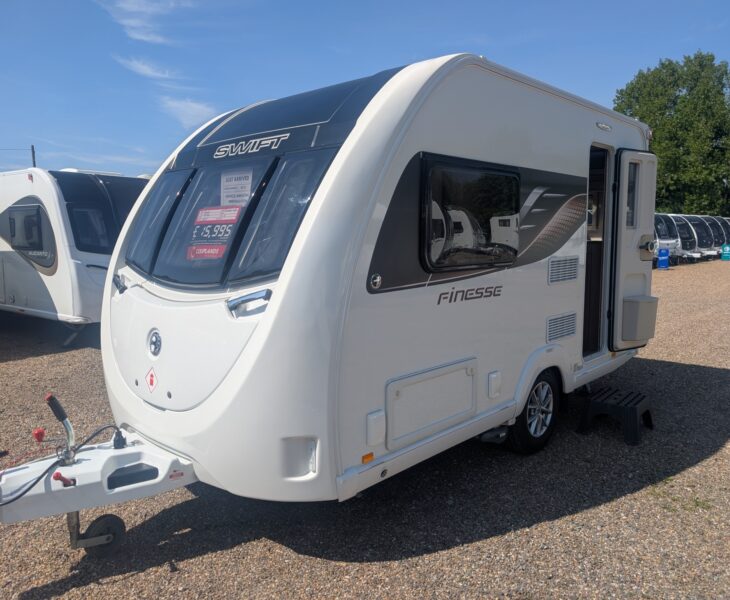 Swift Finesse 400 2022