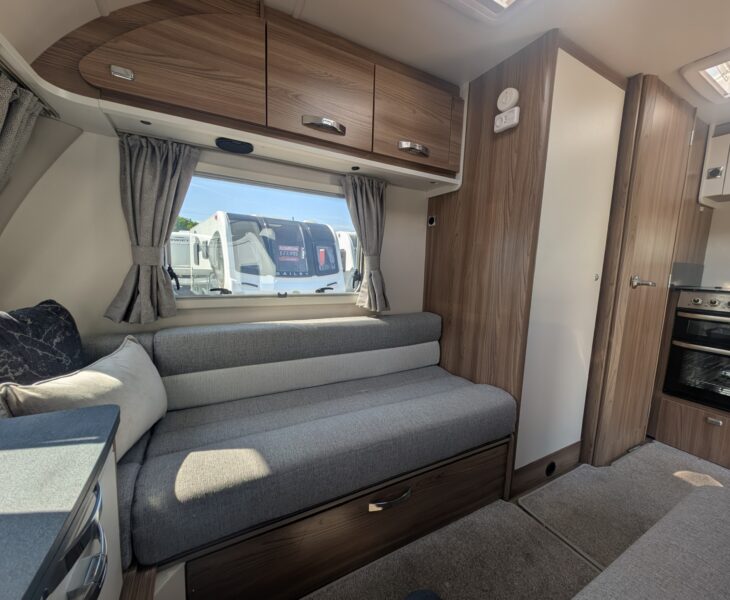 Swift Finesse 400 2022