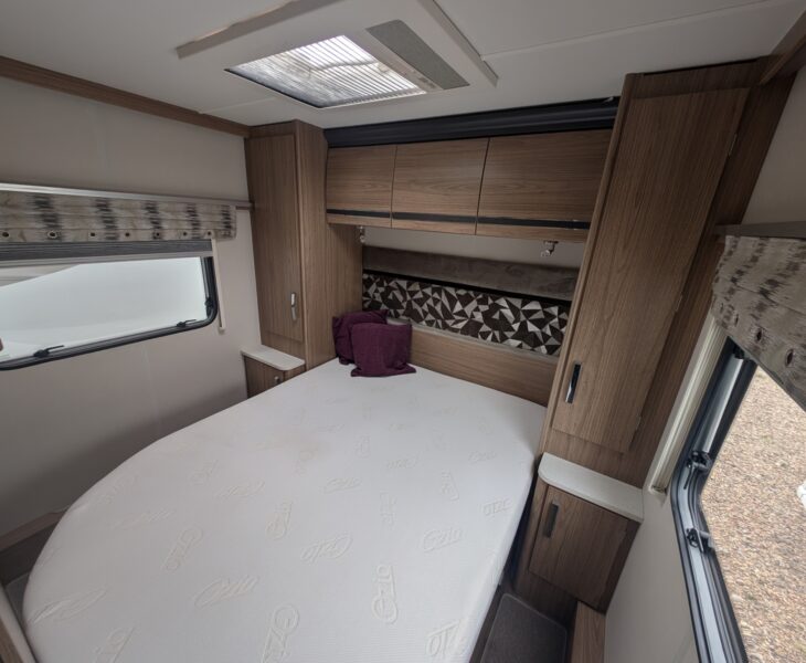 Coachman Laser 650 201