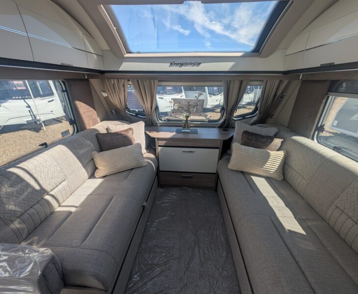SWIFT ELEGANCE GRANDE 845 2025