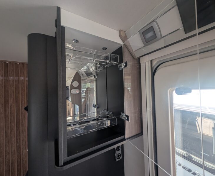 SWIFT ELEGANCE GRANDE 845 2025