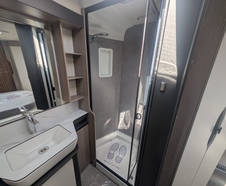 SWIFT ELEGANCE GRANDE 845 2025