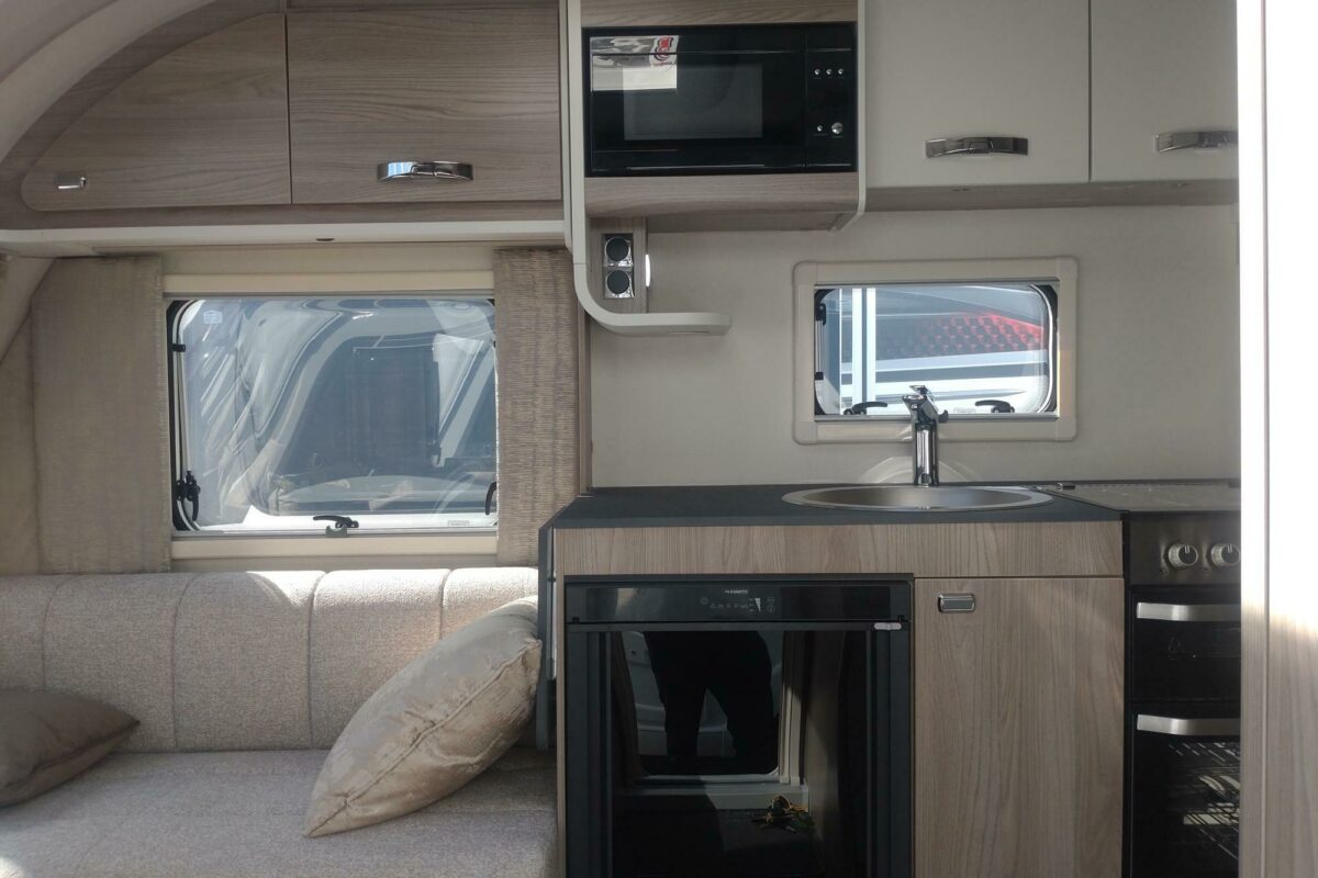 Swift Sunrise 510 interior