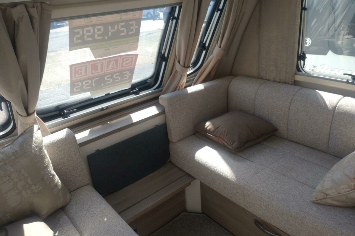 Swift Sunrise 510 interior