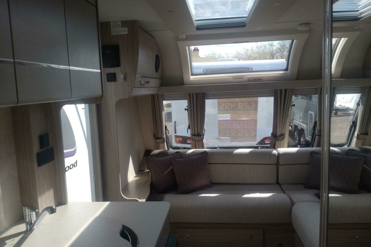 Elddis Sherwood 454 Interior