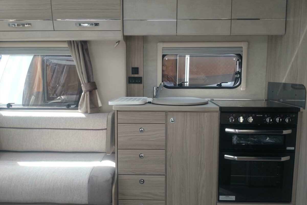 Elddis Sherwood 585 Interior