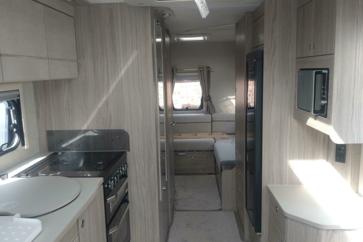 Elddis Sherwood 585 Interior