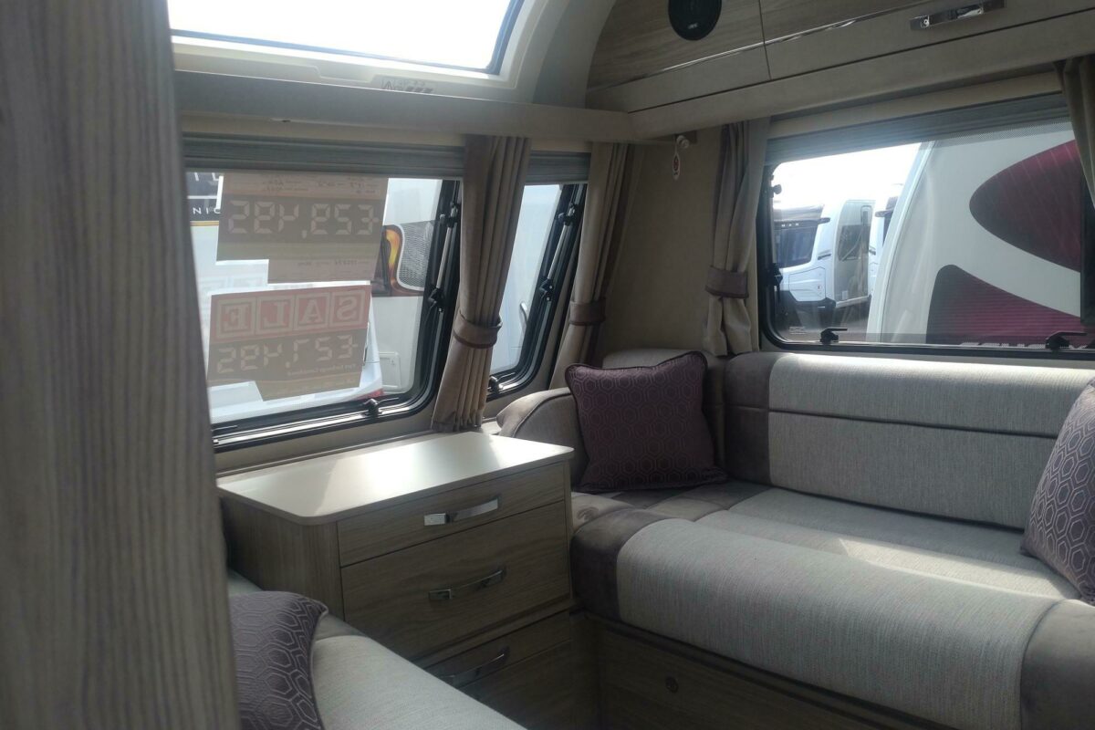 Elddis Sherwood 554 Interior