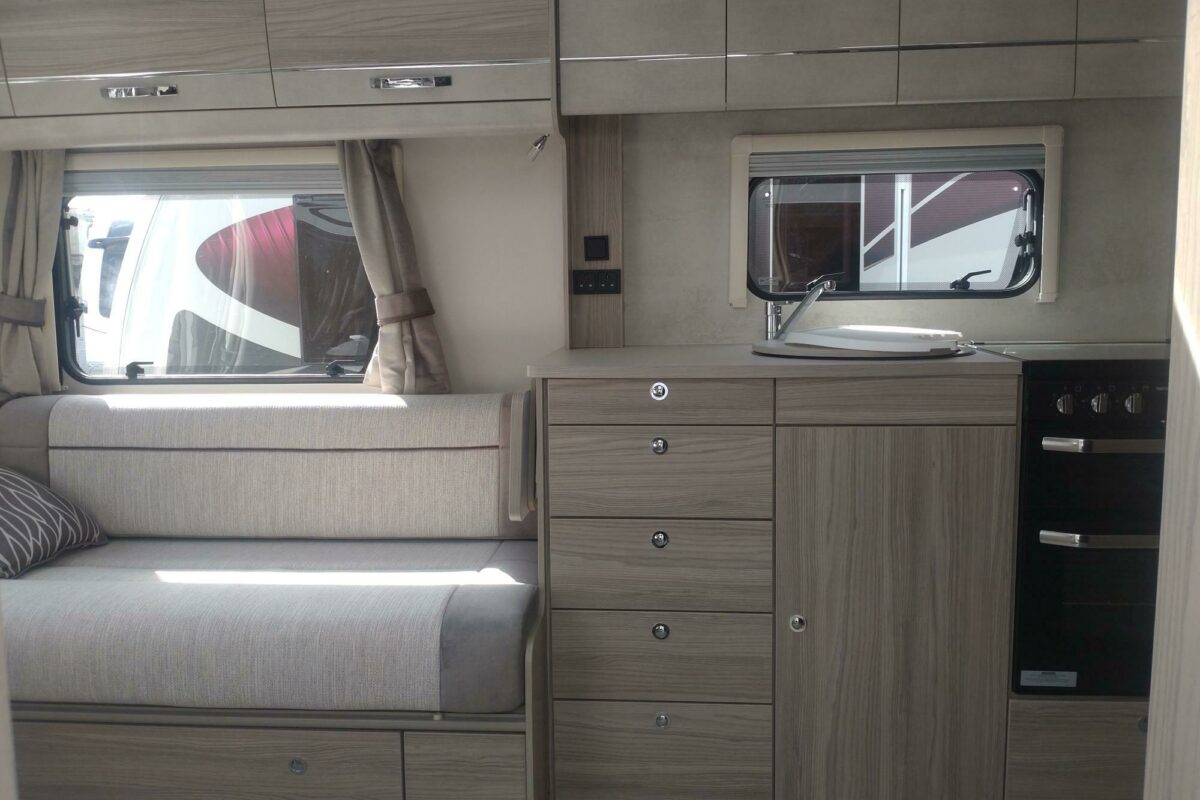 Elddis Sherwood 868 Interior