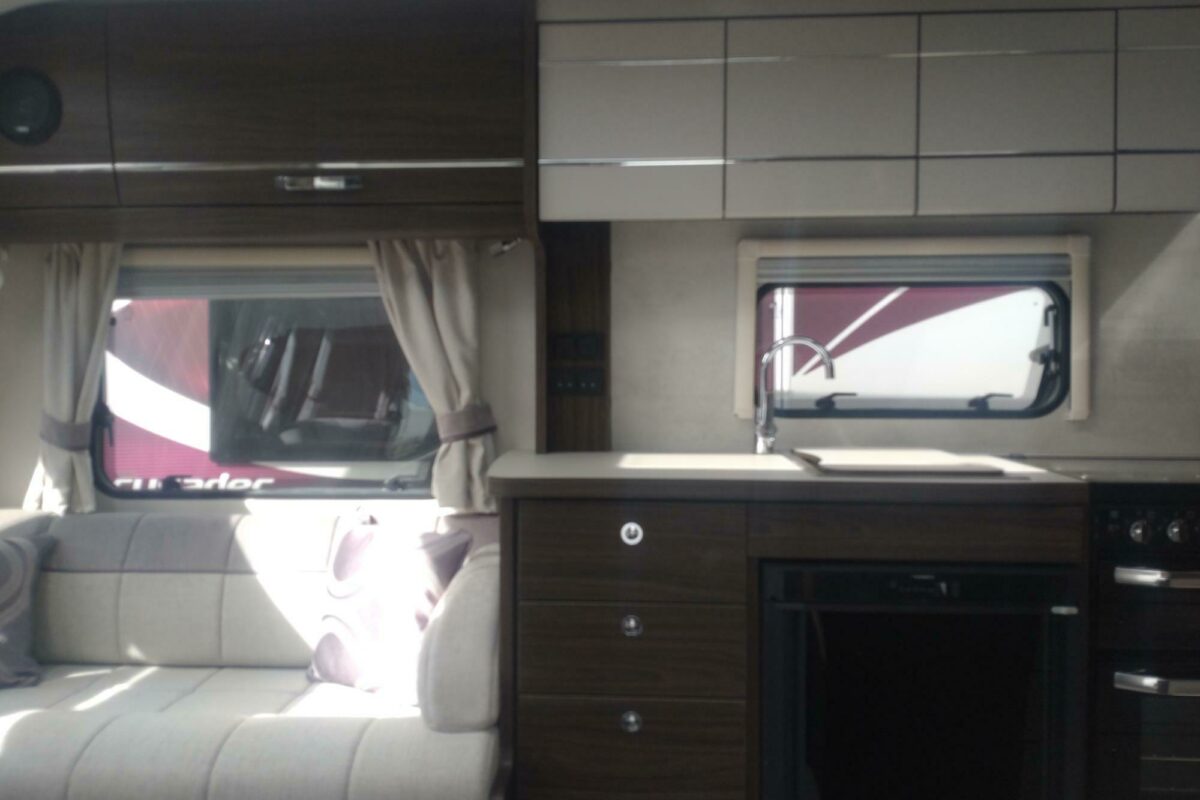 Elddis Affinity 554 Nearside