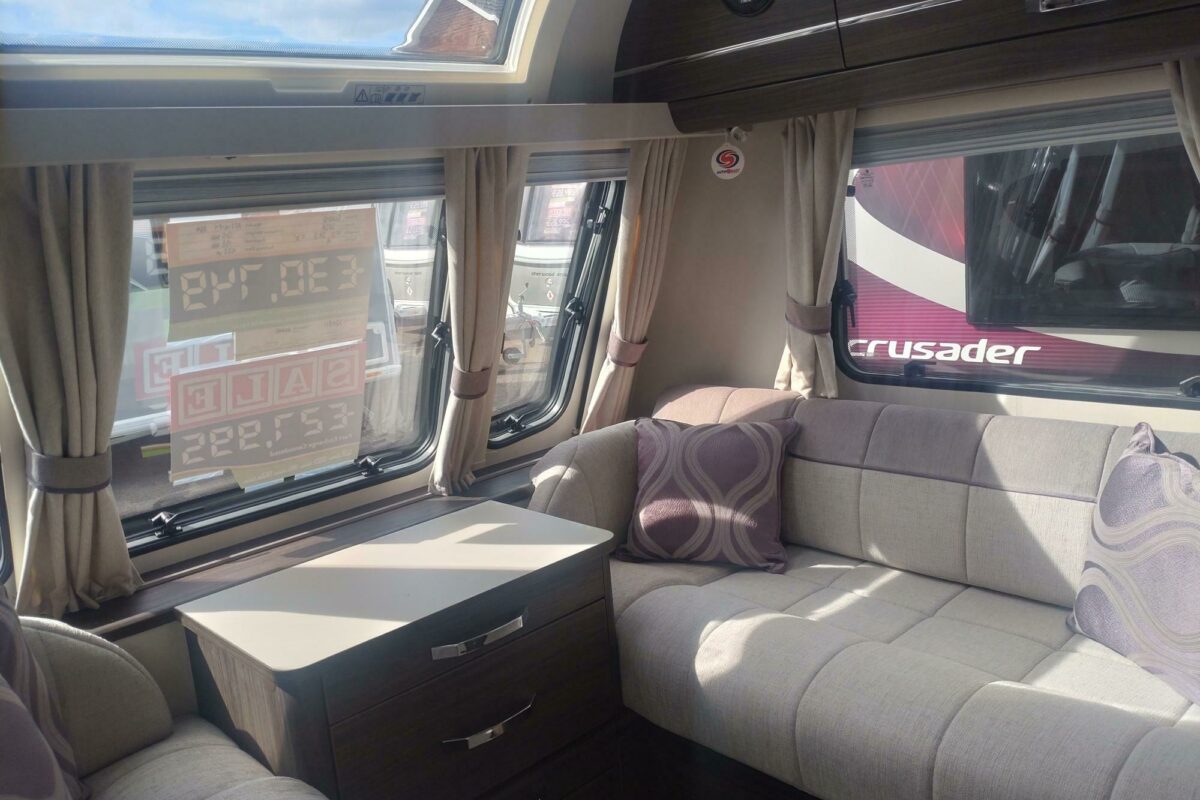 Elddis Affinity 554 Nearside