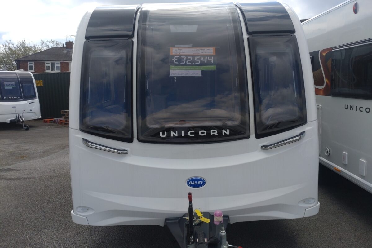 2024 Bailey Unicorn Vigo Front