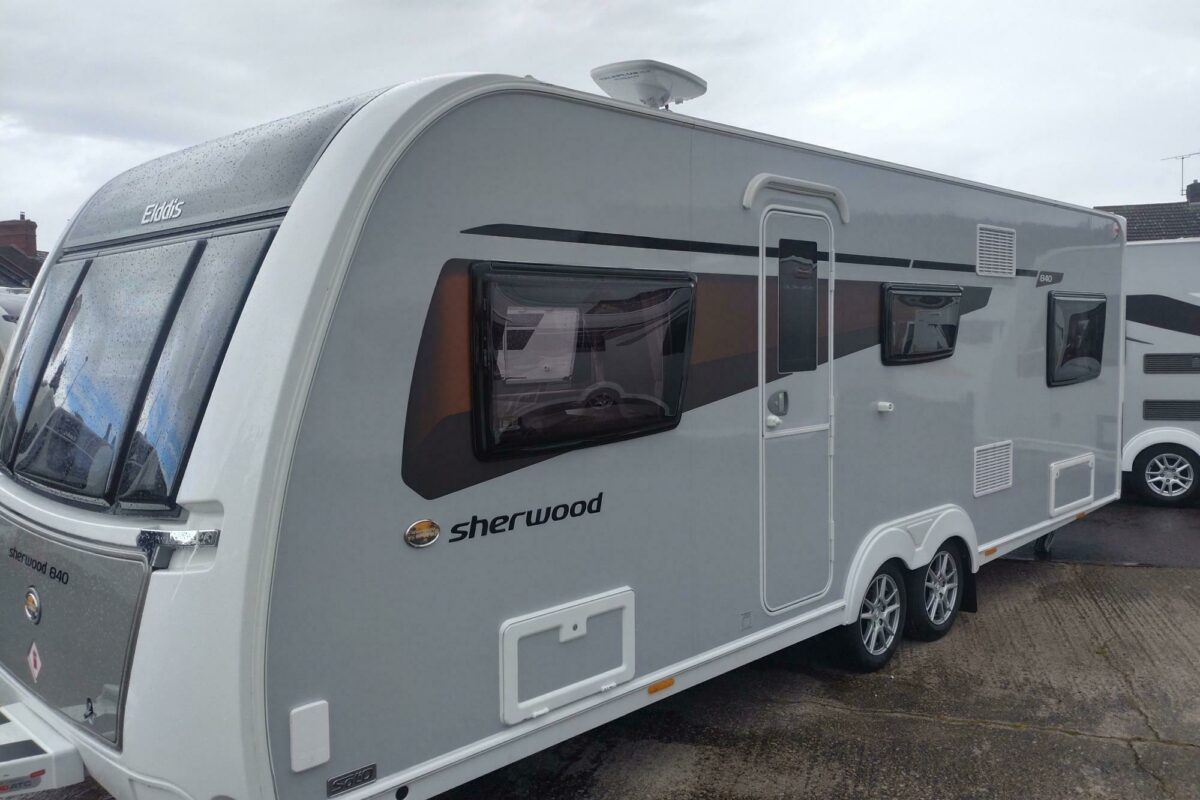 Elddis Sherwood 840 Nearside