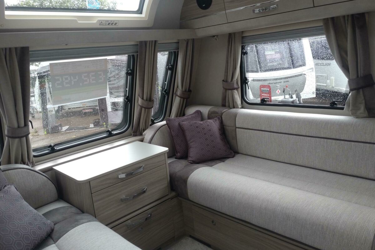 Elddis Sherwood 840 Interior