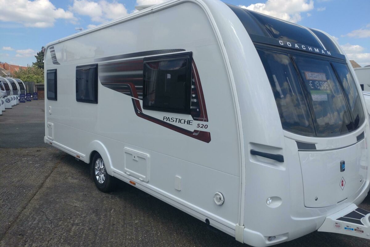 Coachman  Pastiche 520 Front