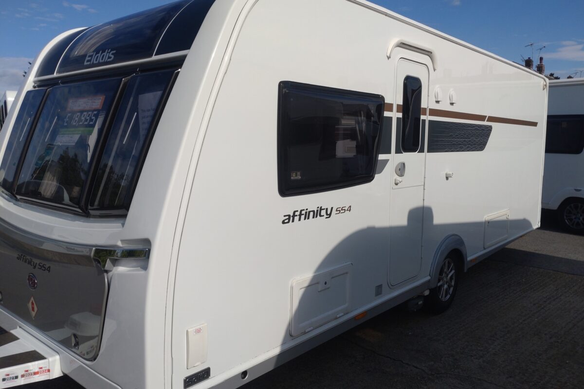 Elddis Affinity 554 Nearside