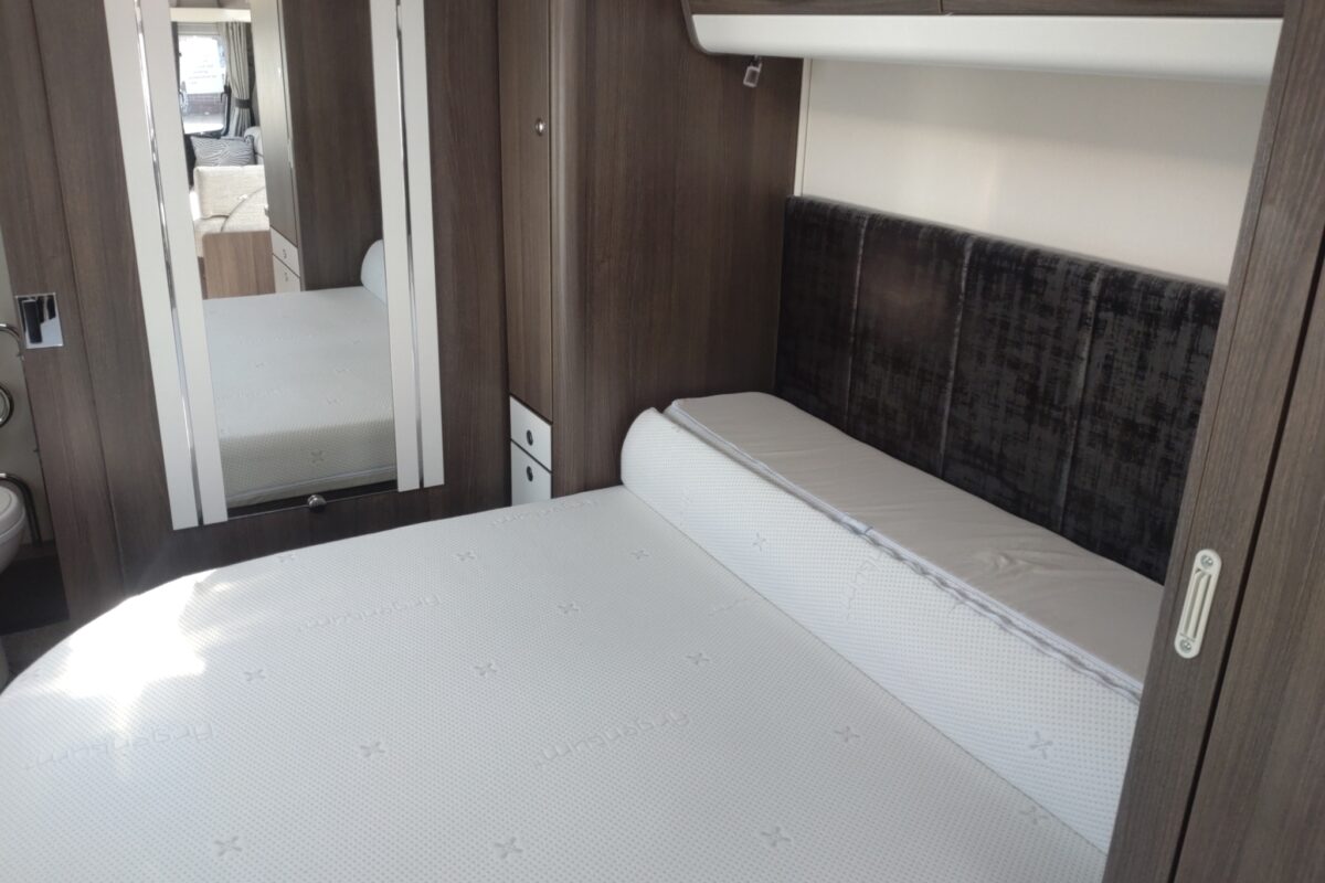 Elddis Affinity 554 Interior