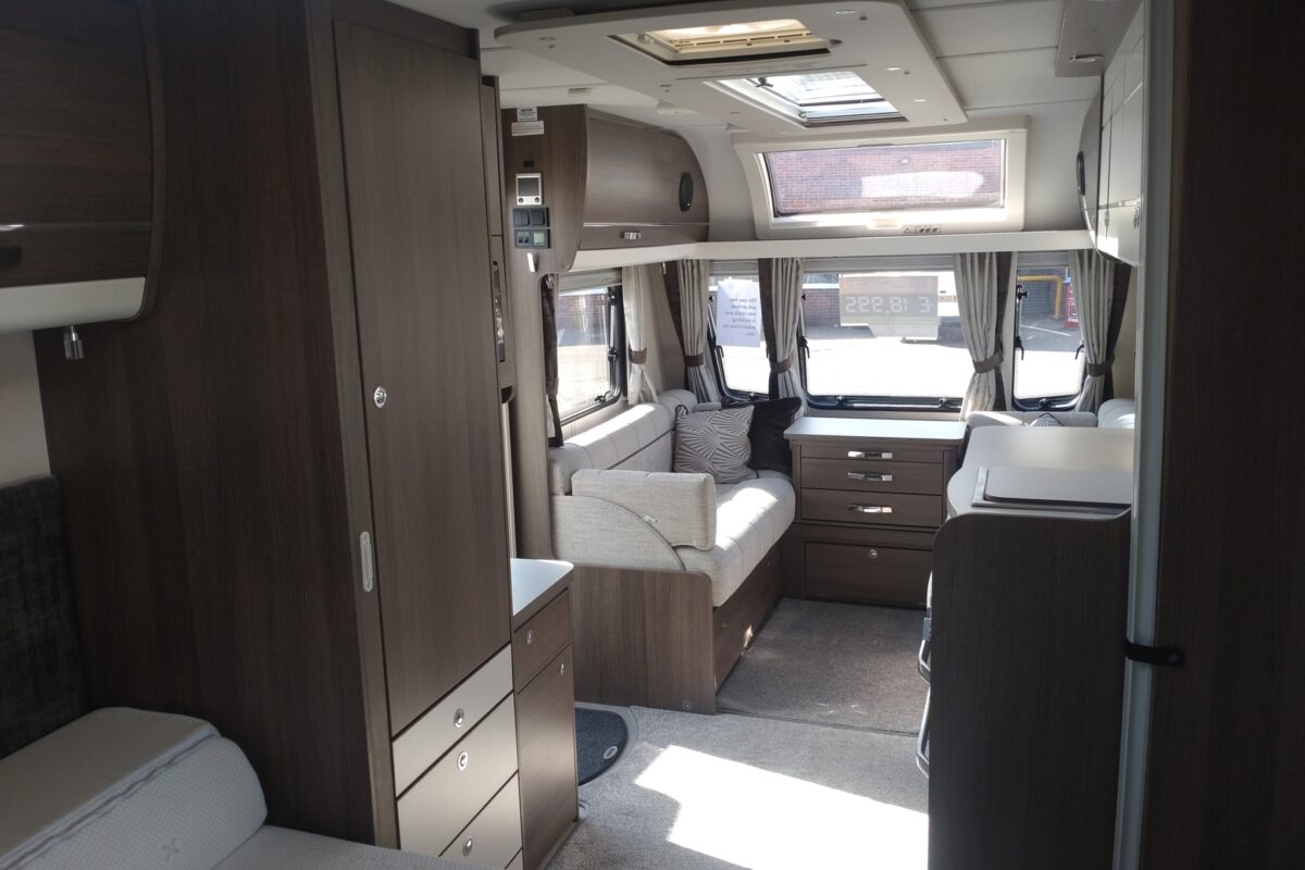 Elddis Affinity 554 Interior