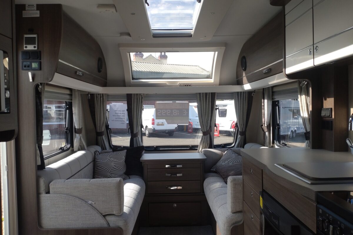 Elddis Affinity 554 Interior