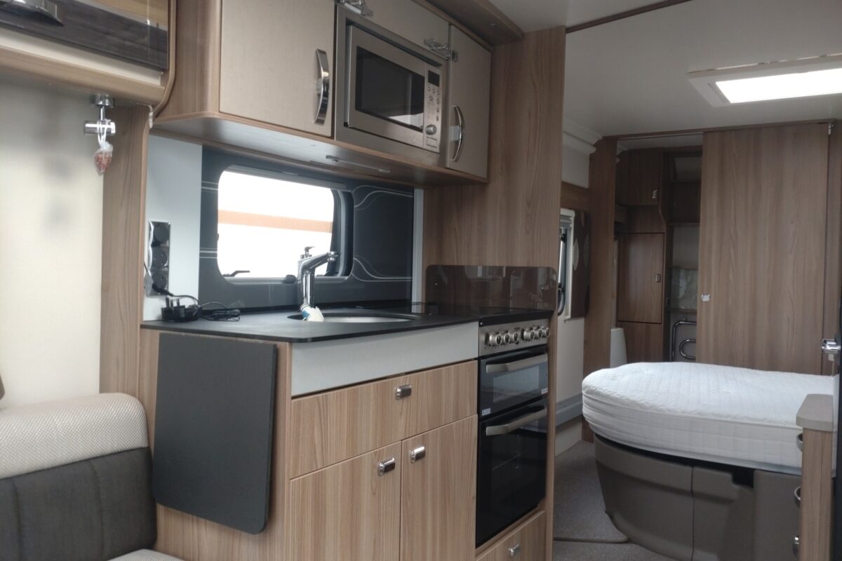 2016 Swift Conqueror 580 Interior