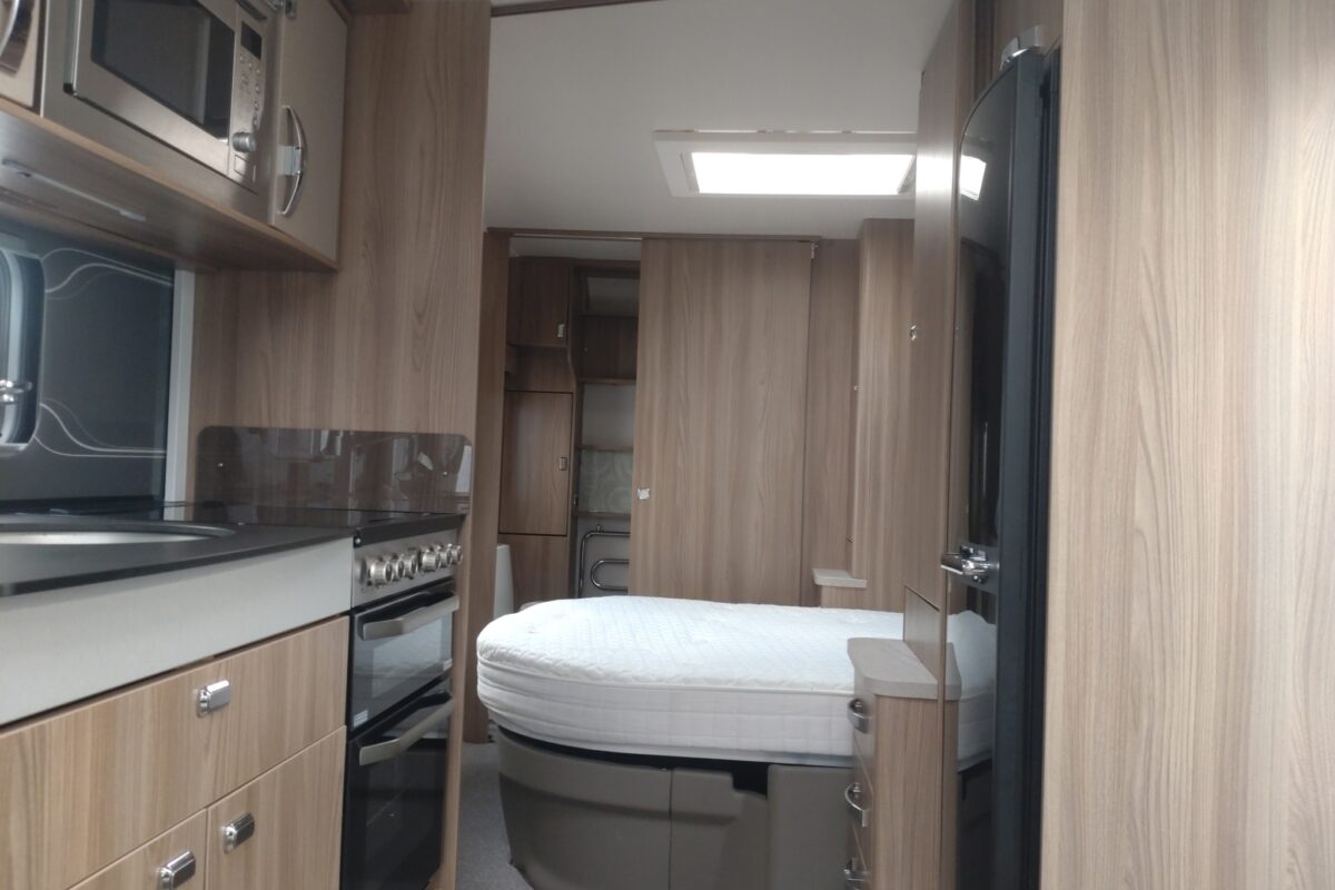 2016 Swift Conqueror 580 Interior