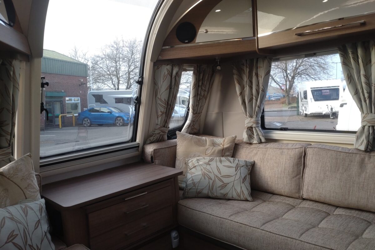 2019 Bailey Unicorn Cabrera Interior