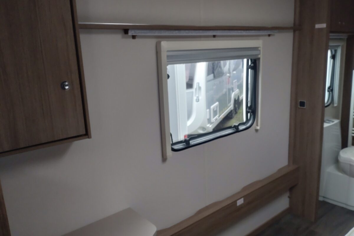 2020 Coachman Laser Xcel 875 interior