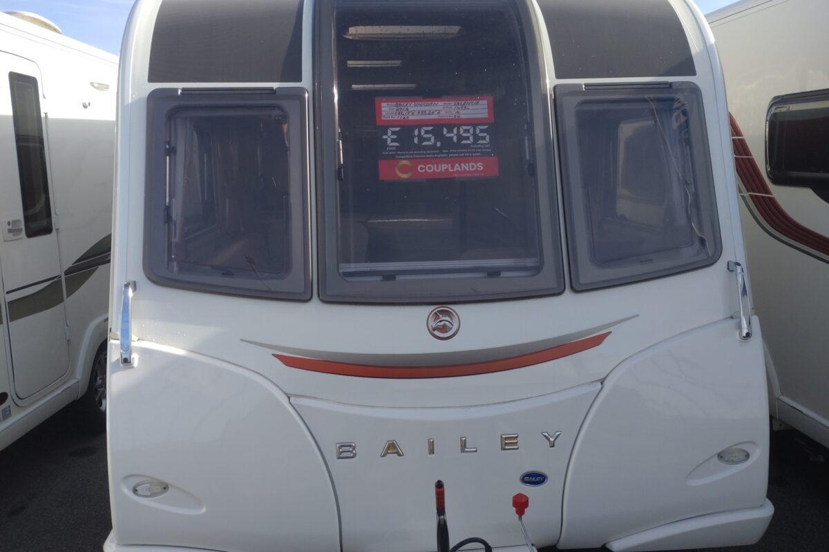 2016 Bailey Unicorn Valencia Front