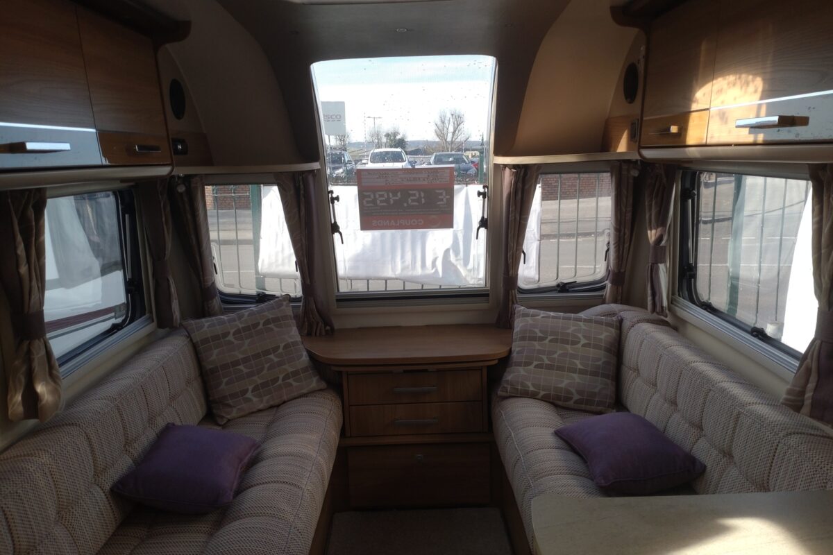 2016 Bailey Unicorn Valencia Interior