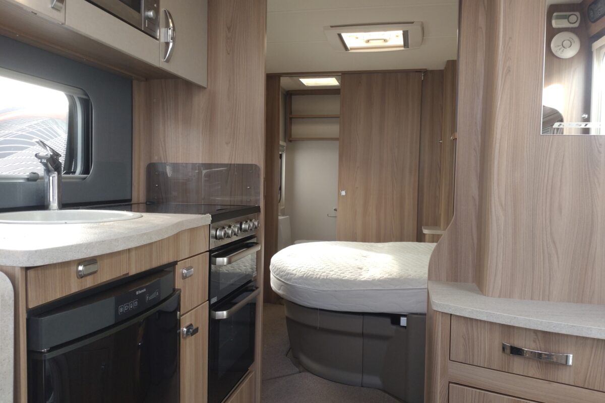 Swift Challenger Histyle 584 Interior